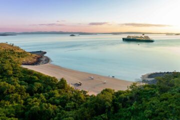 Seabourn Pursuit in the Hunter River, Kimberley, Australia